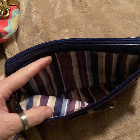 Coach little wristlet. Great condition! - Picture 2 of 3